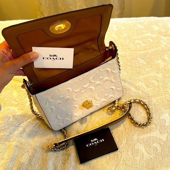 Winter white coach bag with gold - Picture 2 of 5